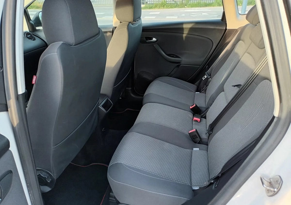 Seat Altea XL cena 18500 przebieg: 291345, rok produkcji 2011 z Piaseczno małe 46